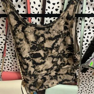 Lululemon power pivot tank